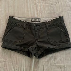 Abercrombie & Fitch cargo shorts